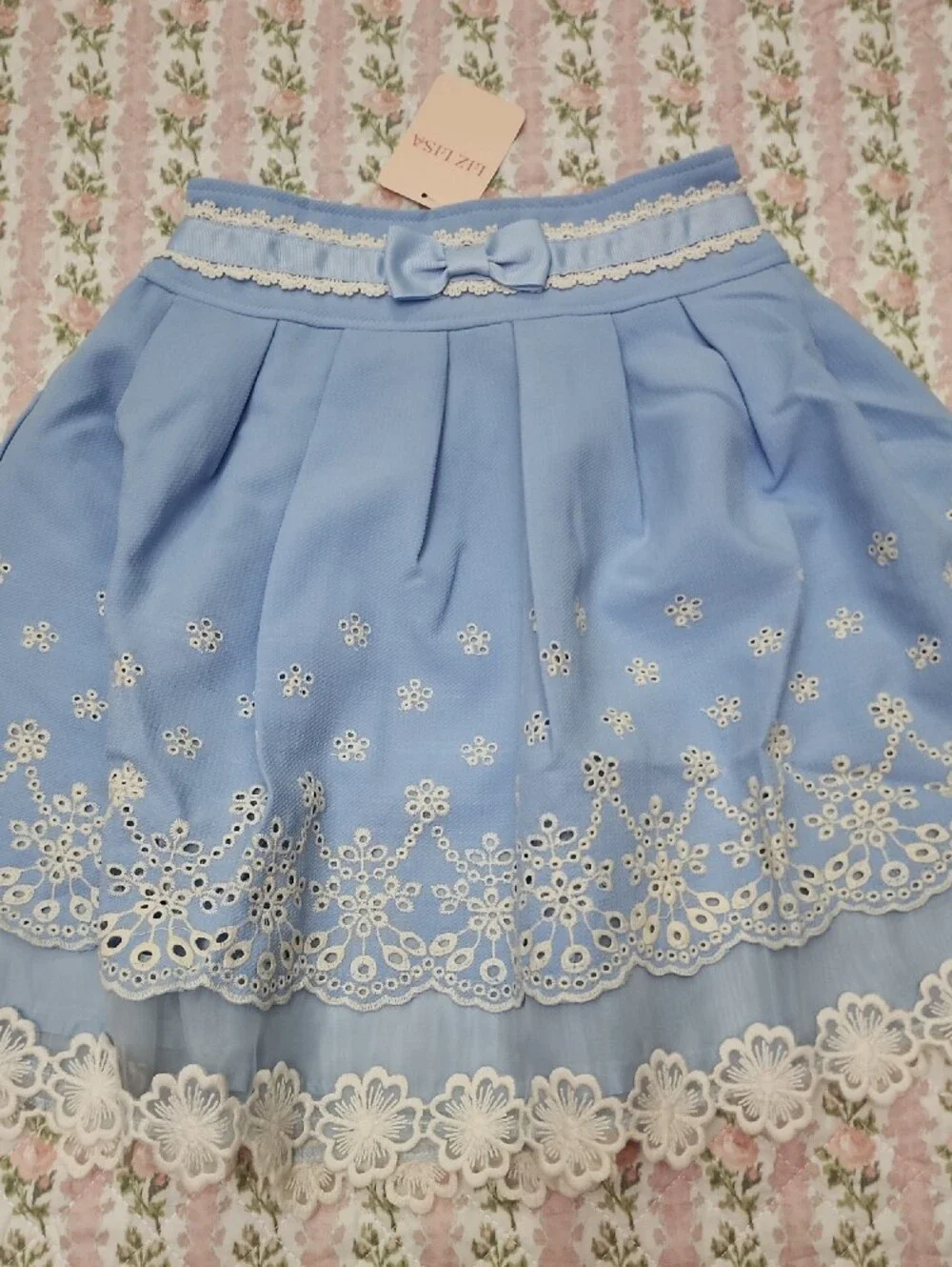 NWT LIZ LISA 🎀 Light Blue Floral Embroidered Lace Trim Bow Skater Skirt